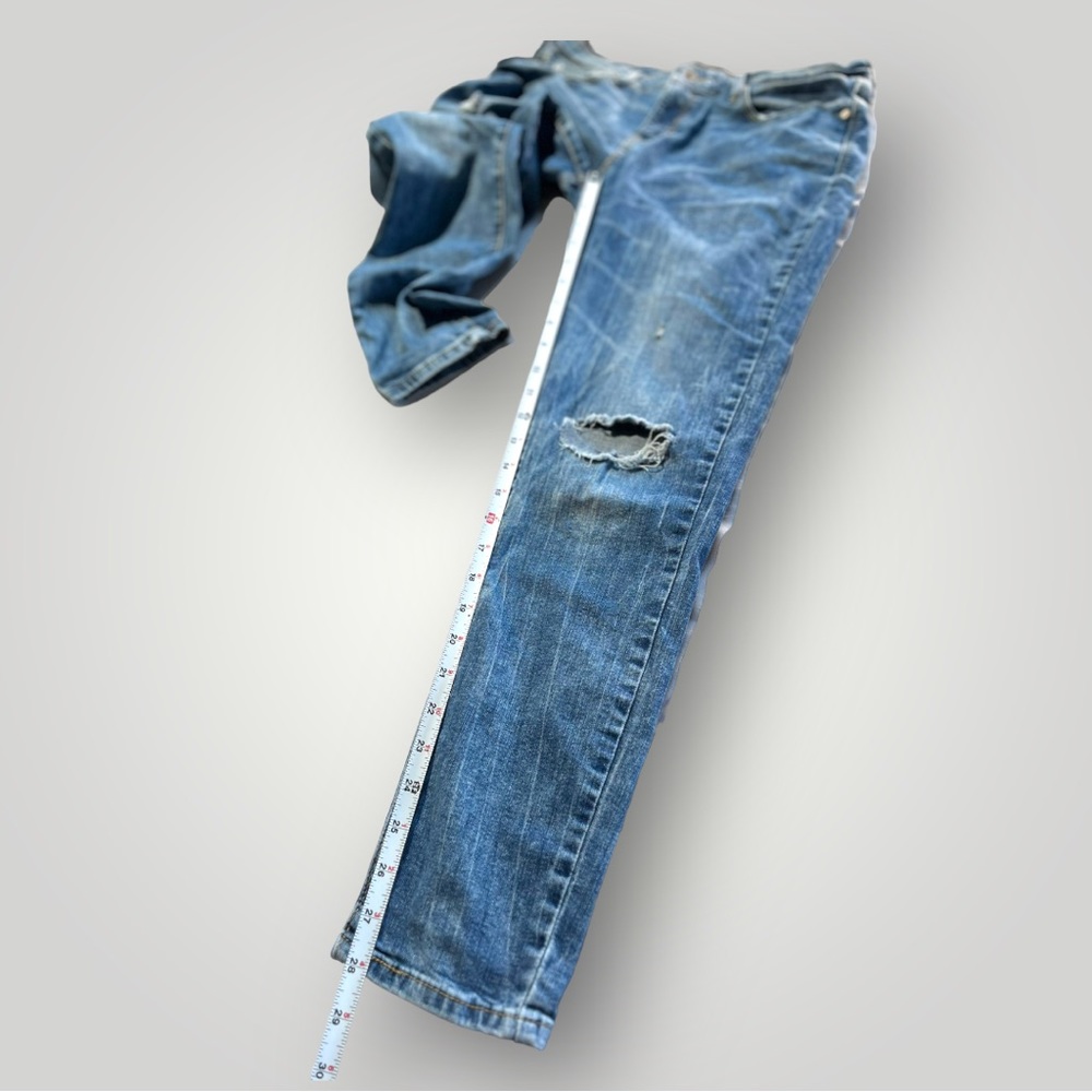 Denizen from Levi’s Low Rise Distressed Jeggings 15 - Picture 5 of 16